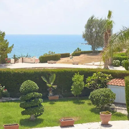 Dom wakacyjny Anastasia - Sea Breeze Retreat